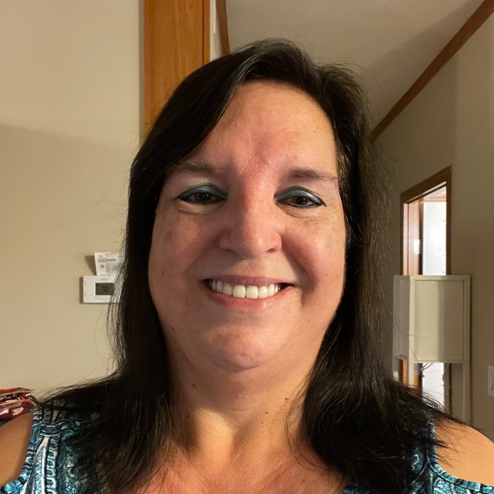 Meet your Posher, Connie